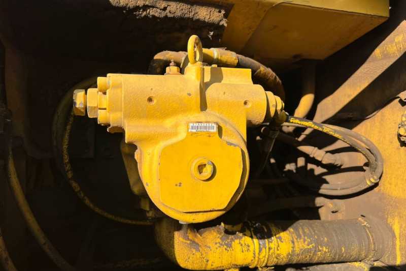 OmecoHub - Immagine KOMATSU PC240NLC-6K